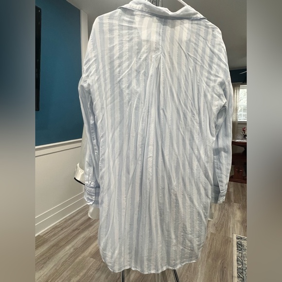 MUST BUNDLE Secret Treasures Sleep Shirt - Picture 2 of 3